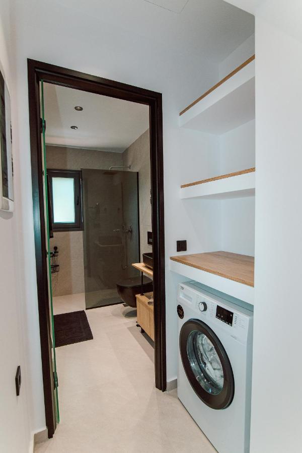 Andromahi Apartments & Suite 라가나스 외부 사진