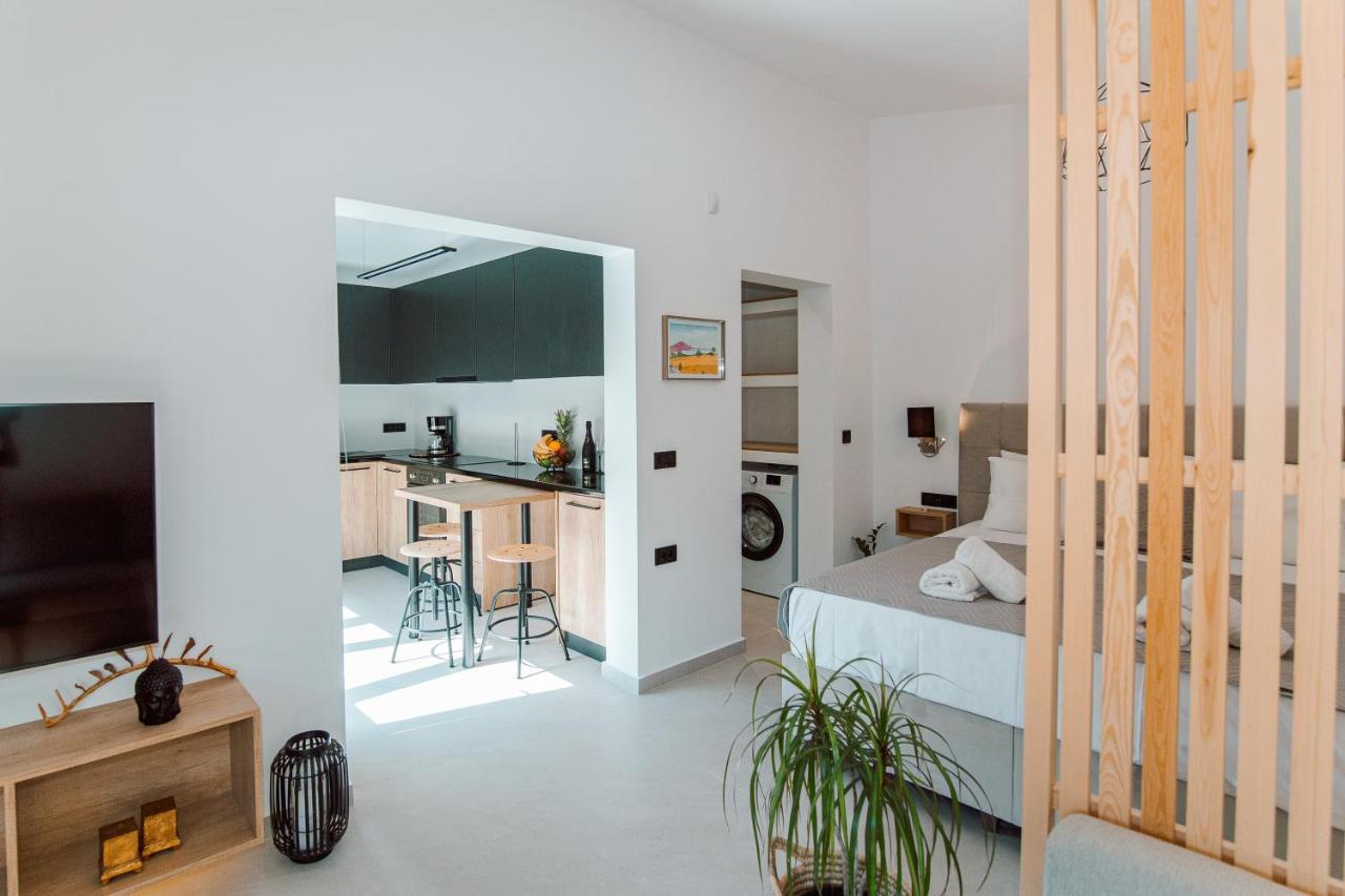 Andromahi Apartments & Suite 라가나스 외부 사진