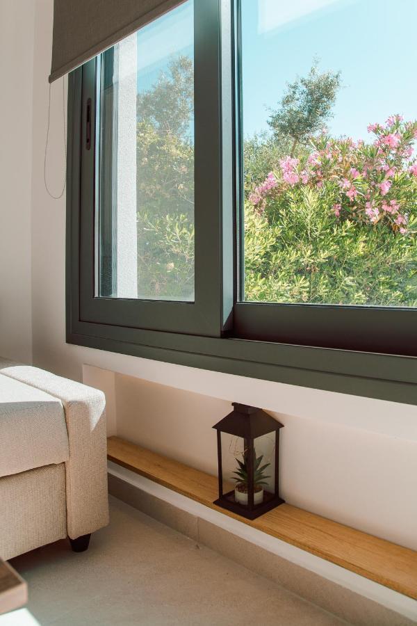 Andromahi Apartments & Suite 라가나스 외부 사진