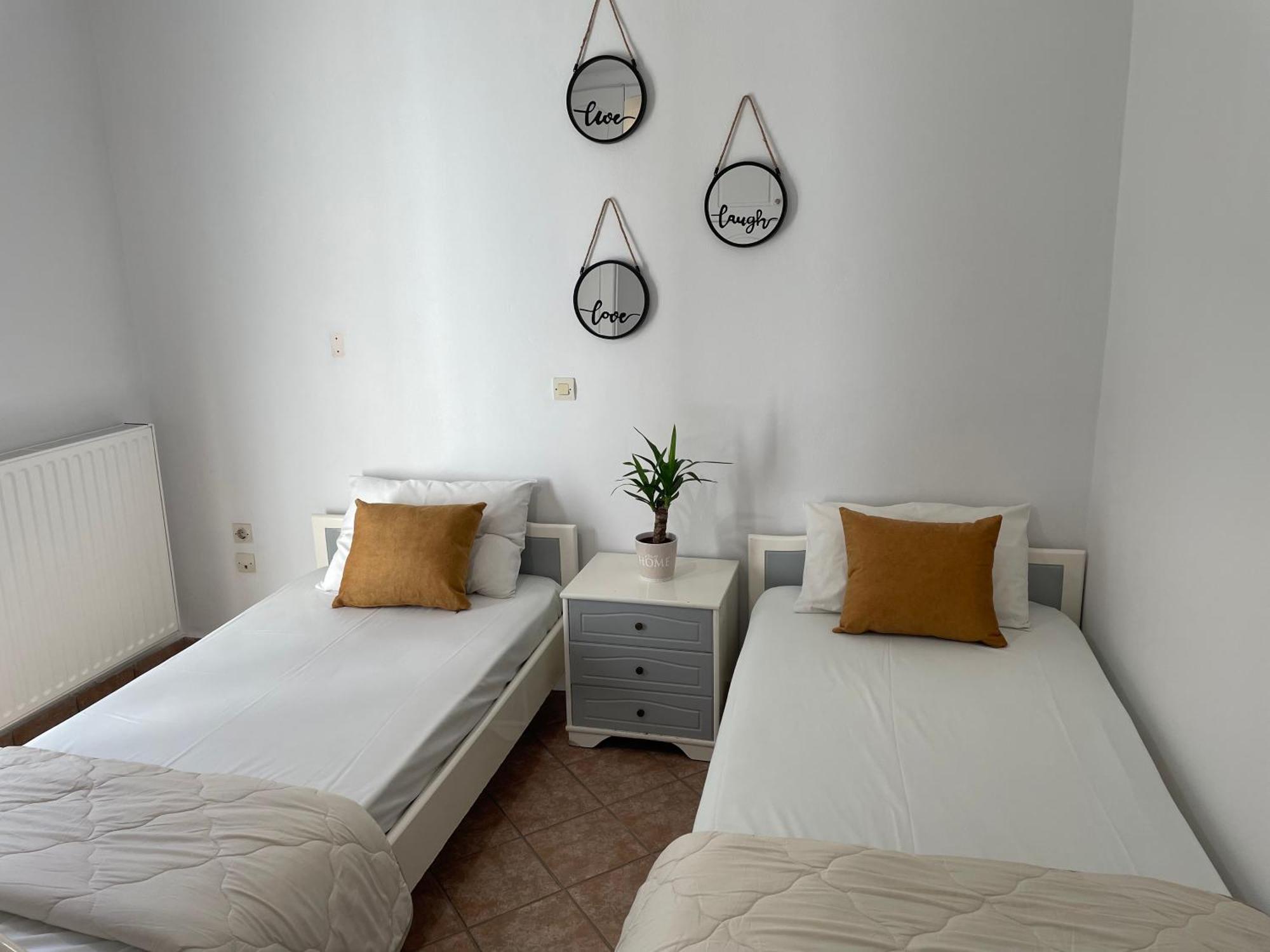 Andromahi Apartments & Suite 라가나스 외부 사진