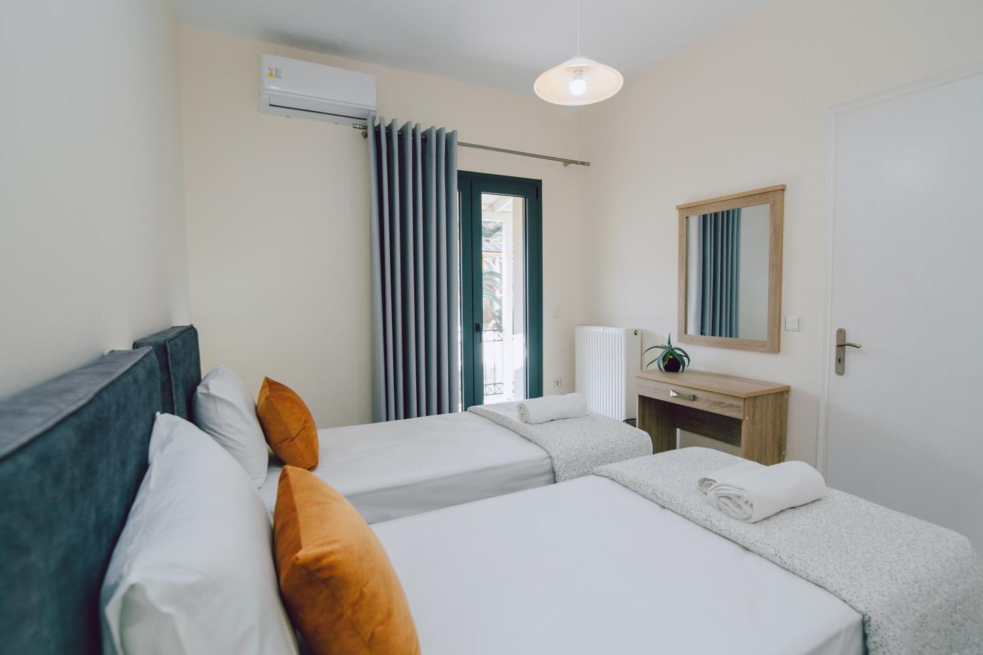 Andromahi Apartments & Suite 라가나스 외부 사진
