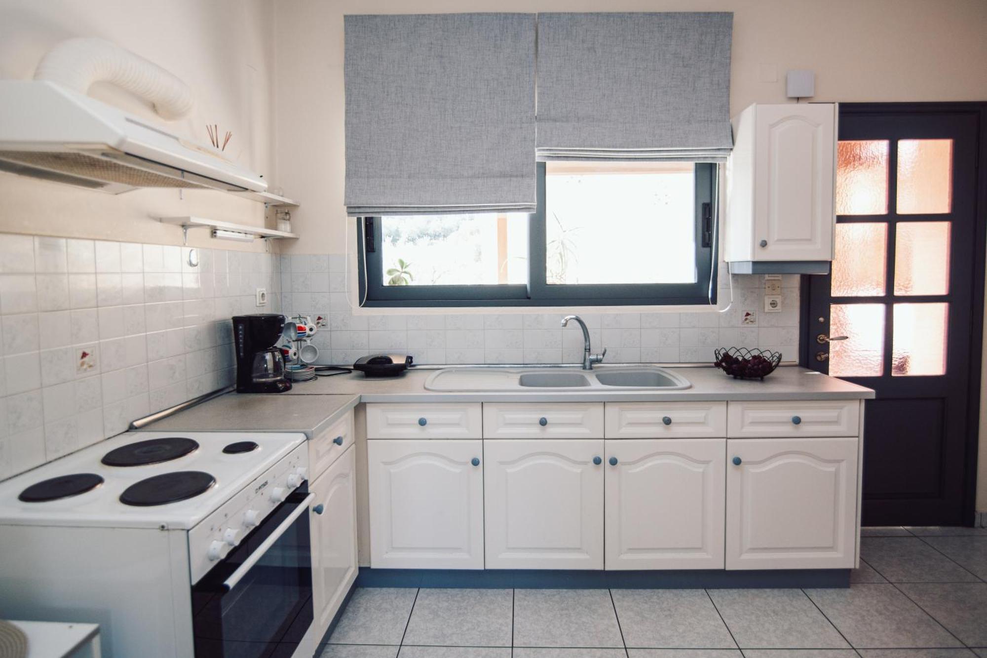 Andromahi Apartments & Suite 라가나스 외부 사진